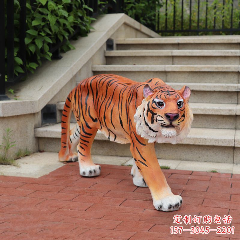 保定老虎玻璃钢仿雕塑—小区园林室外装饰品