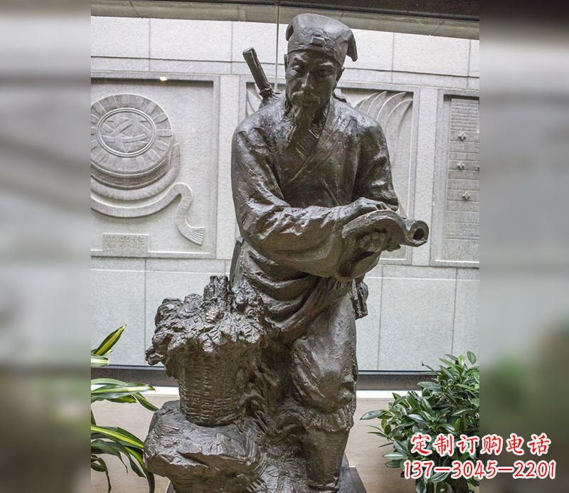 保定中领雕塑自主研发了高雅李时珍铜雕,它以历…