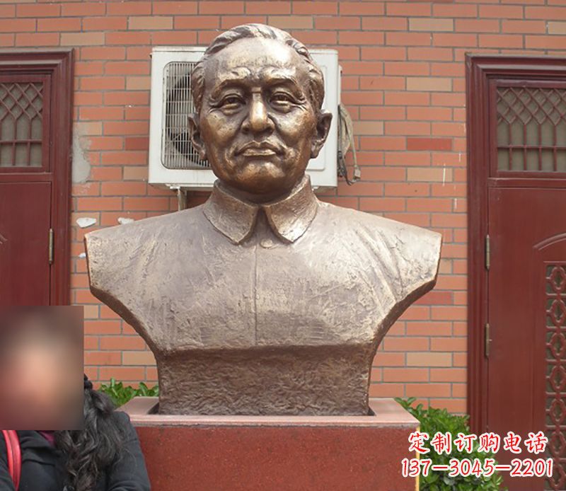 保定铜雕李四,与众不同的光头匠艺