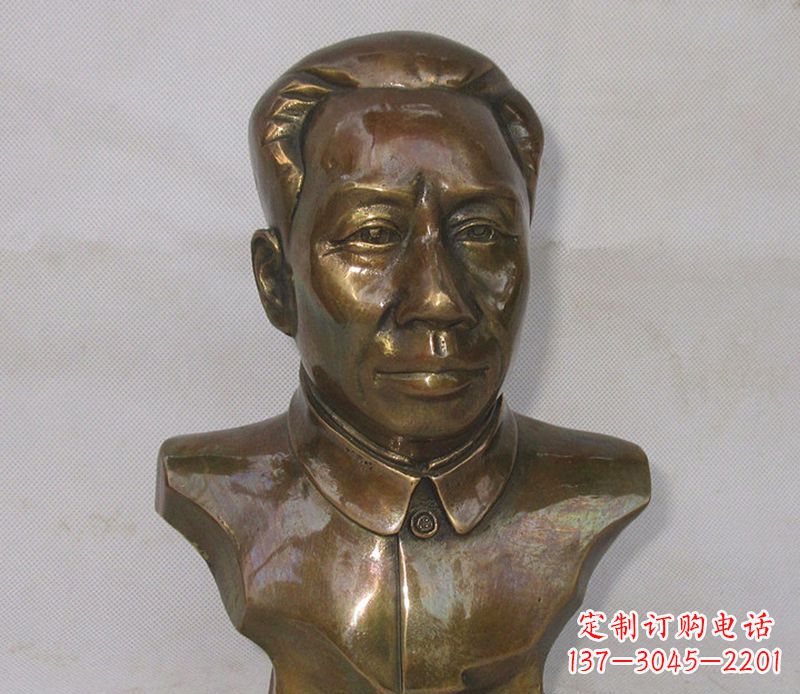 保定刘少奇铜雕