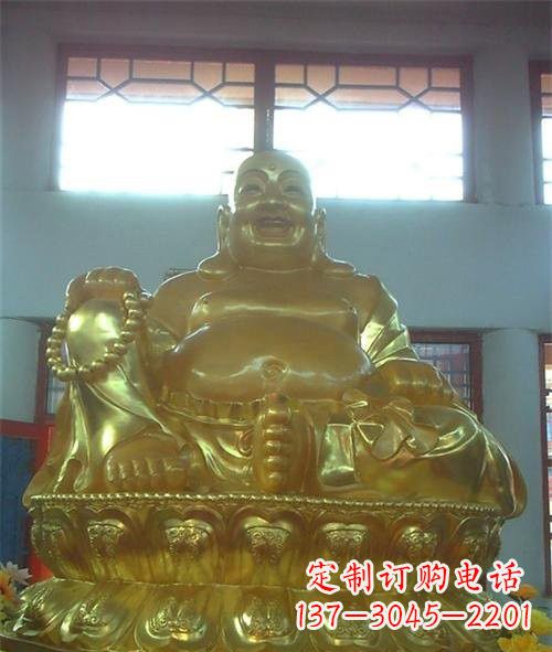 保定传统工艺制作鎏金弥勒佛像