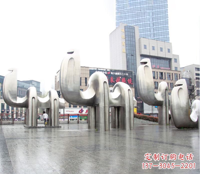 保定骆驼雕塑不锈钢