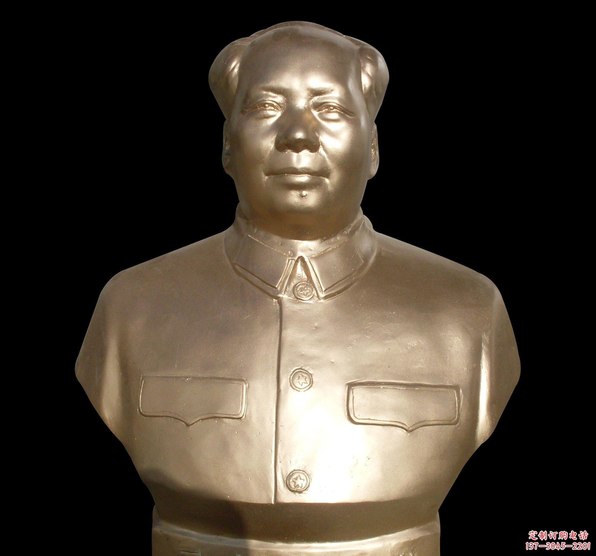 保定劳动精神永存——毛主席半身铜像