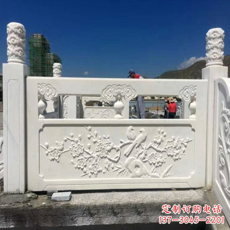 保定梅花石雕塑栏板——为您的室内外空间带来精美的艺术气息
