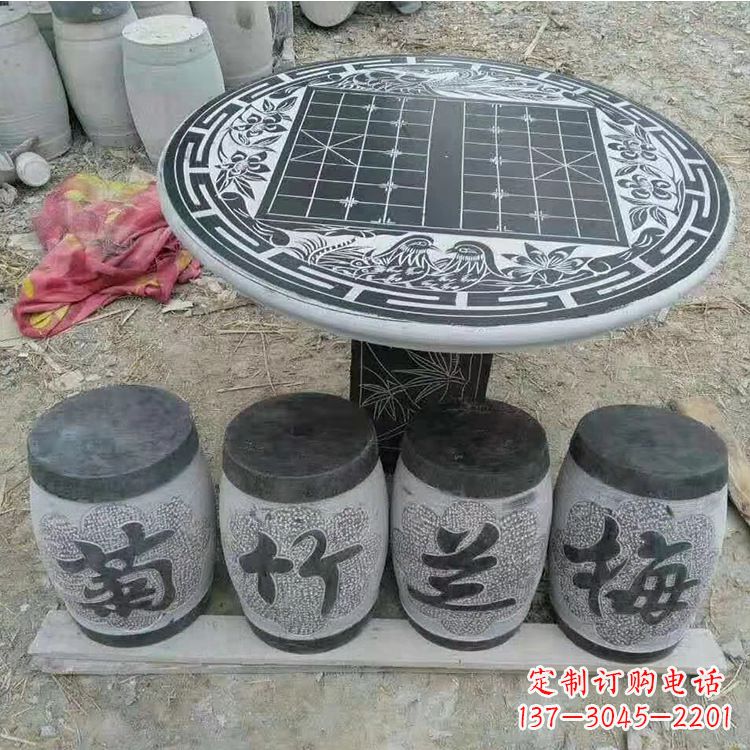 保定传统文化融入石桌凳雕塑