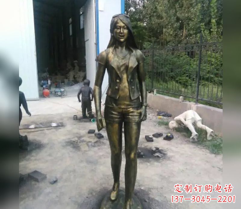 保定美女人物铜雕
