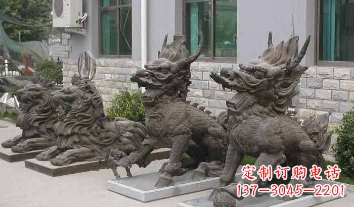 保定招财进宝,麒麟雕塑立足宅门口