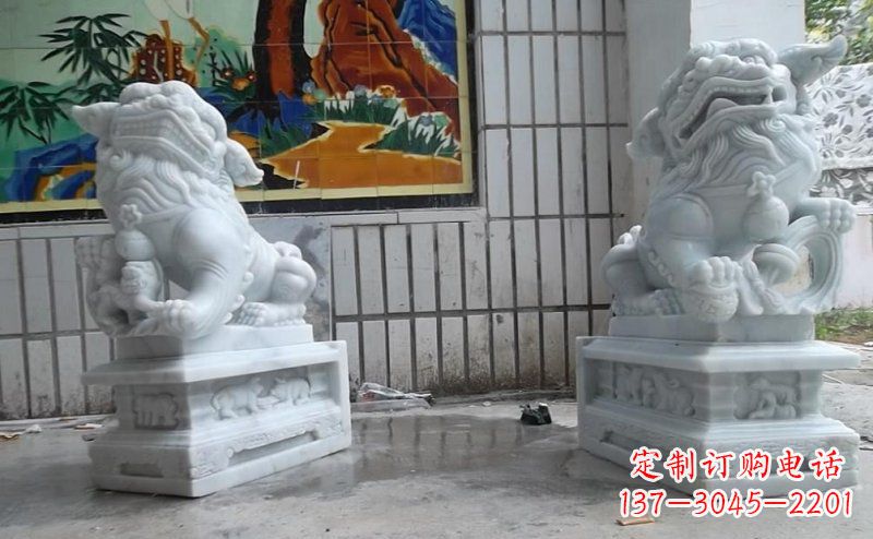 保定外观优雅的狮子石雕