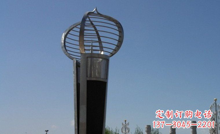 保定中领雕塑：不锈钢火炬形雕塑