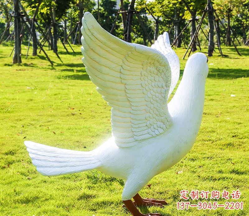 保定以和平鸽为灵感,用雕塑记录世界和平