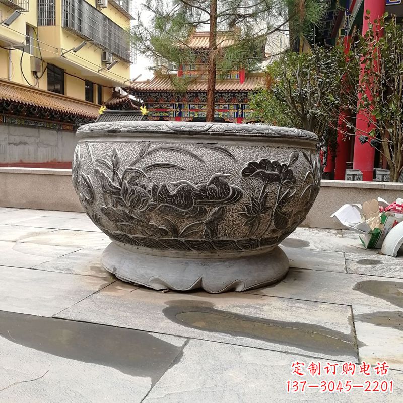 保定青石仿古风格鱼缸雕塑