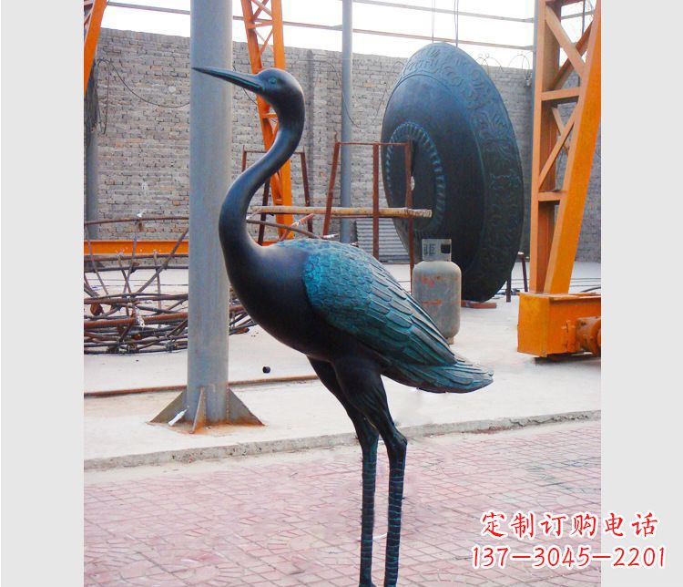 保定青铜仙鹤雕塑：展现古典和谐之美