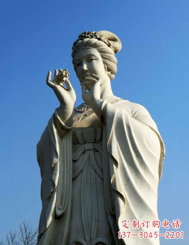 保定精美绝伦的古代美女雕像