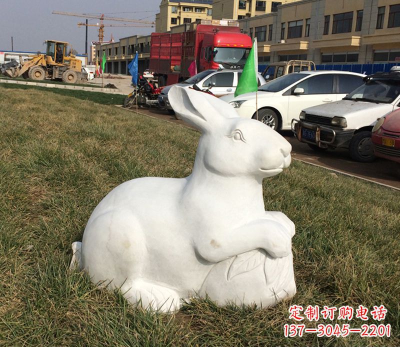 保定精美兔子石雕精品,点缀家居美景