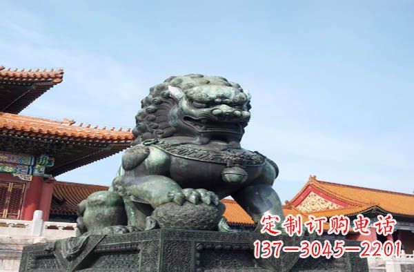 保定寺庙门口狮子铜雕