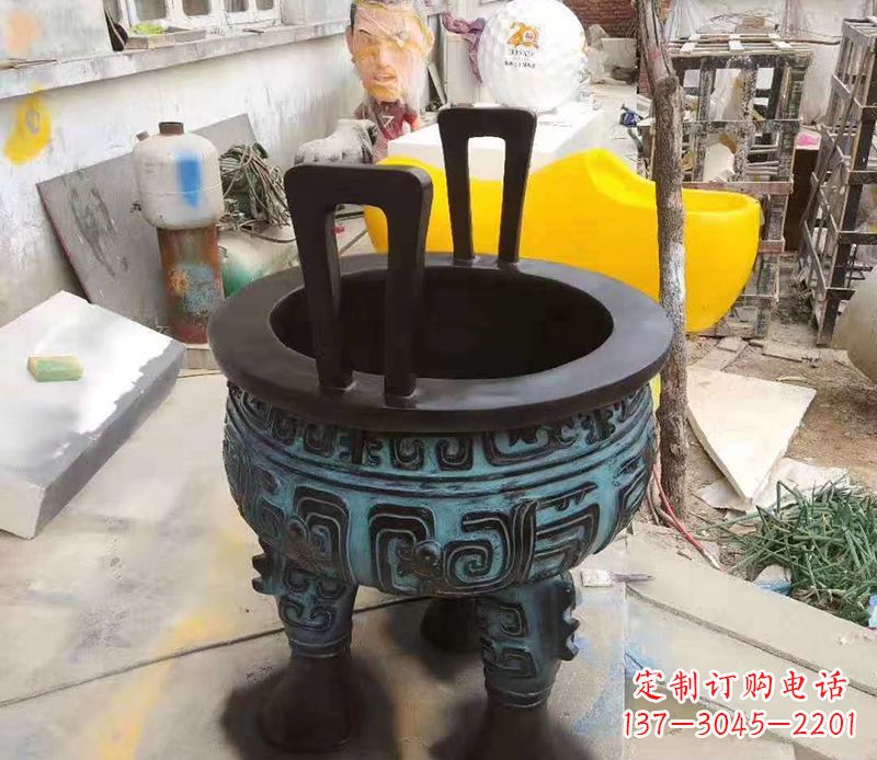 保定寺庙圆型铜雕香炉