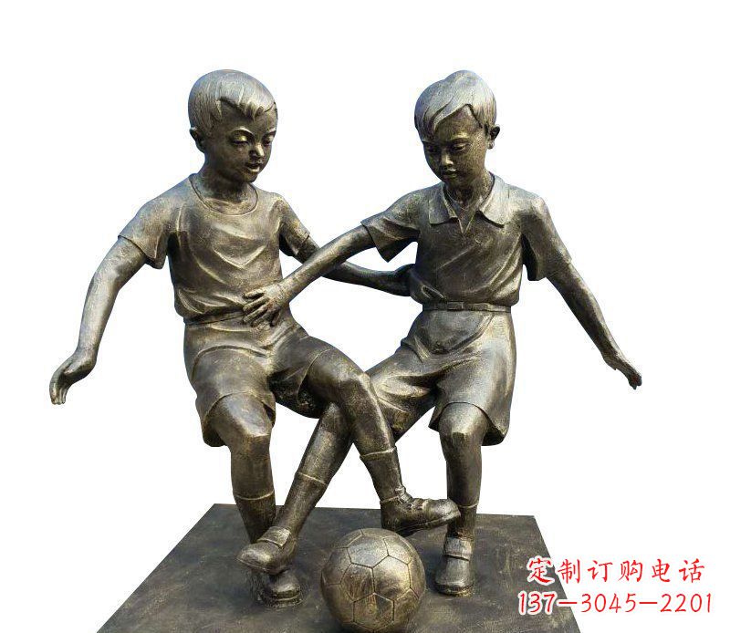 保定踢足球的儿童铜雕 (2)