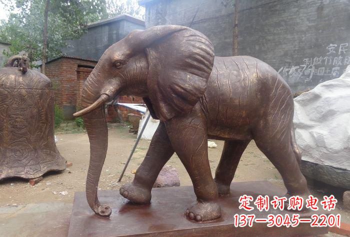 保定铜大象雕塑