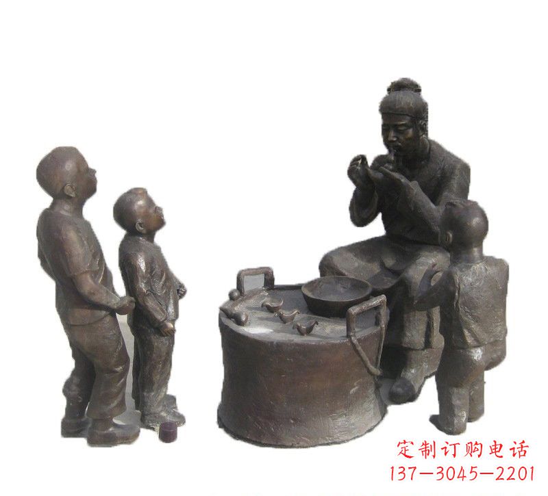 保定铜雕吹糖人的古代人物