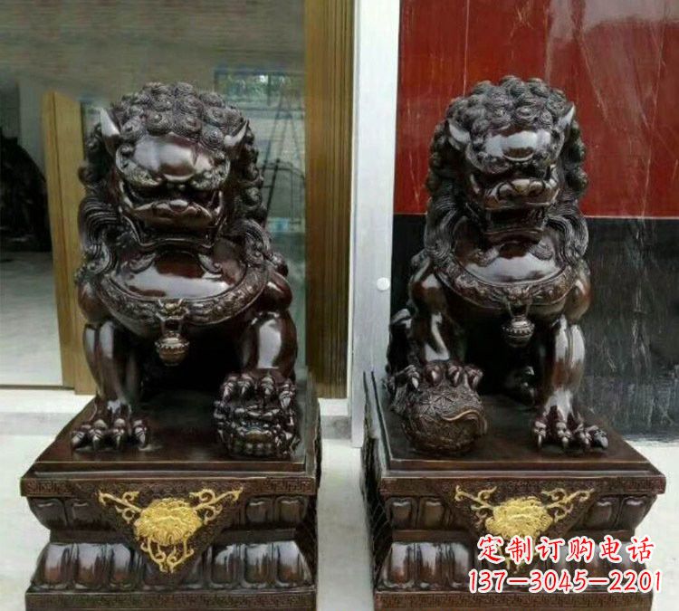 保定铜雕故宫狮子