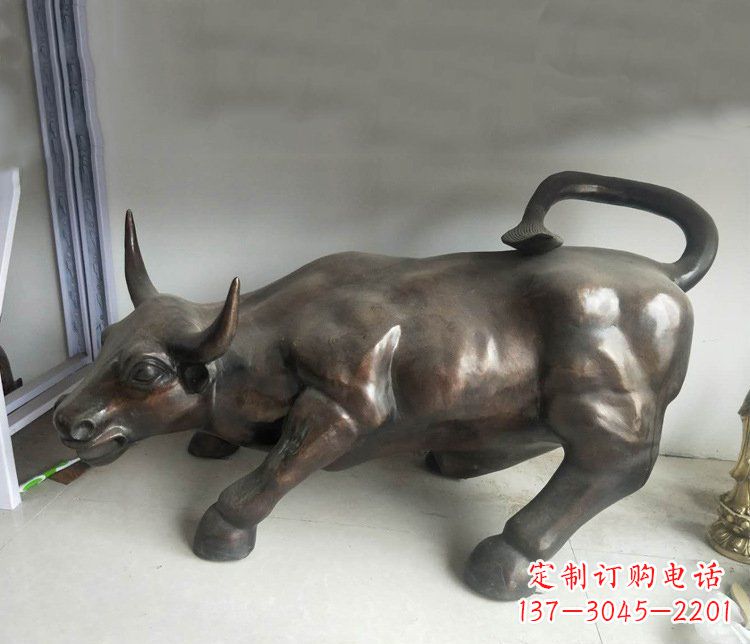 保定铜雕牛广场动物景观摆件