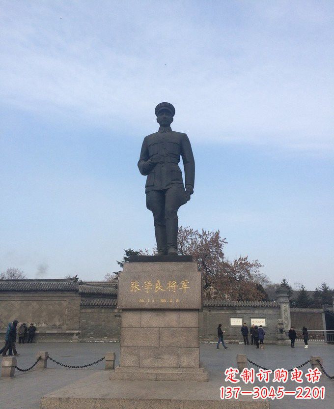 保定铜雕张学良近代名人雕塑