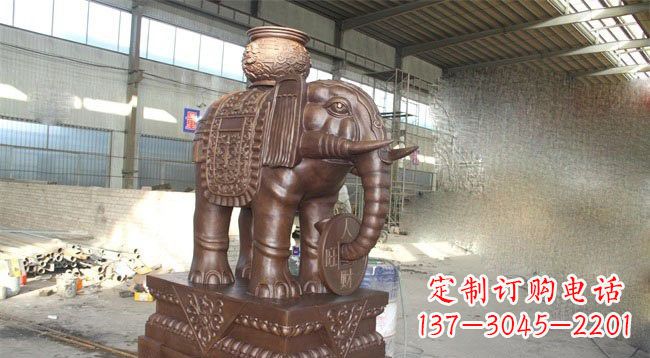 保定驮宝大象铜雕