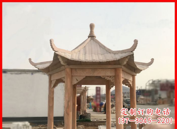 保定晚霞红公园六角石雕凉亭