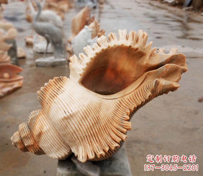 保定晚霞红海螺石雕广场景观雕塑