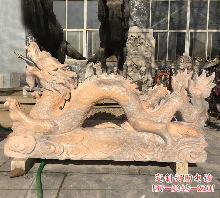 保定晚霞红石雕喷水龙