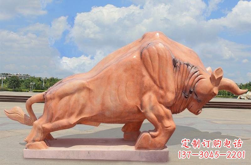 保定晚霞红拓荒牛石雕