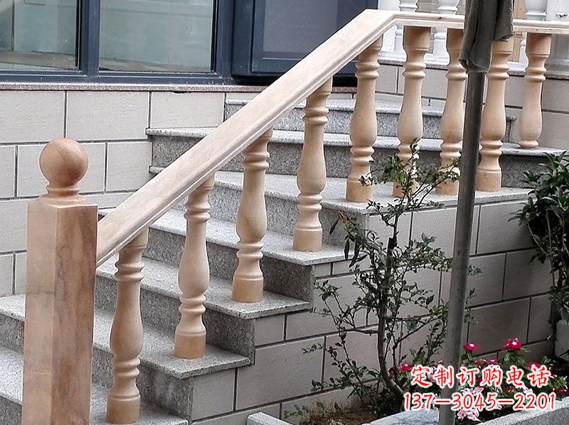 保定晚霞红小区栏杆石雕