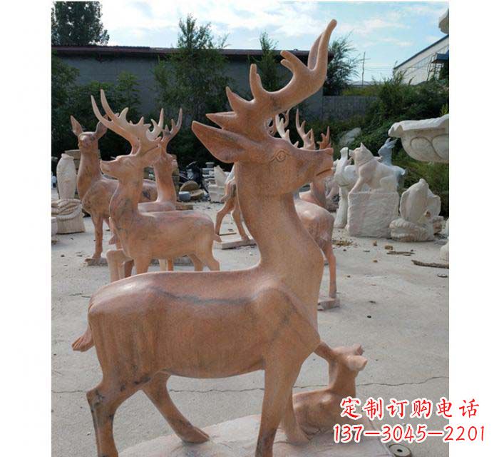 保定晚霞红驯鹿动物公园石雕