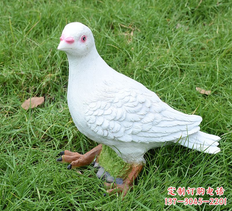 保定西方的鸽子雕塑