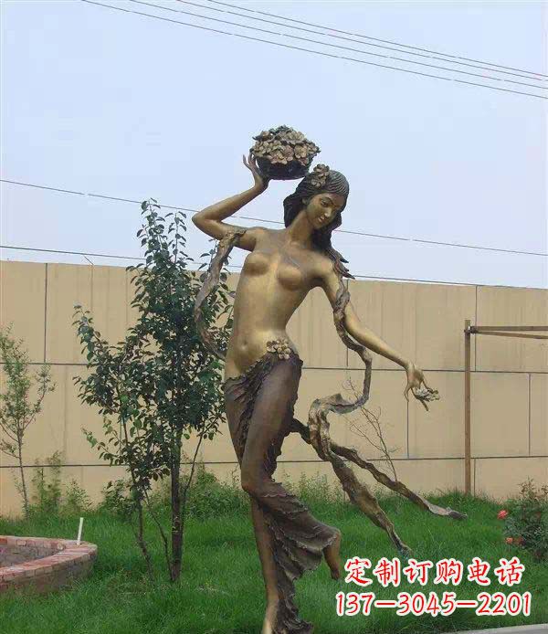 保定西方美女公园人物铜雕