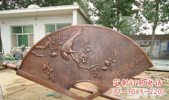 保定喜鹊登梅扇子景观铜浮雕