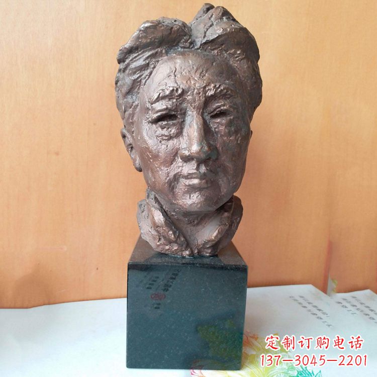 保定现代画家徐悲鸿先生头像雕塑