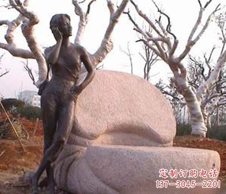 保定现代女人打电话铜雕