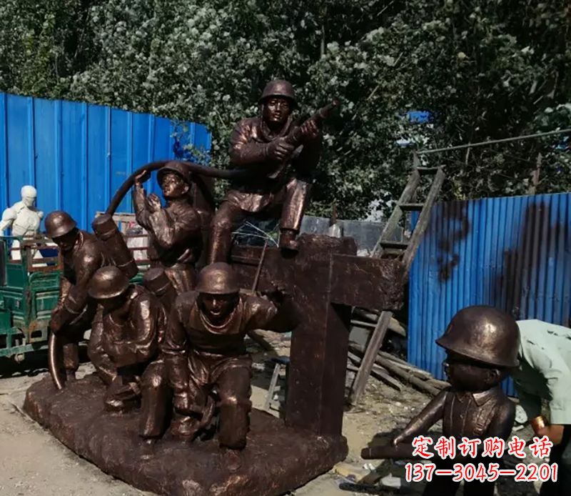 保定消防员灭火景观雕塑