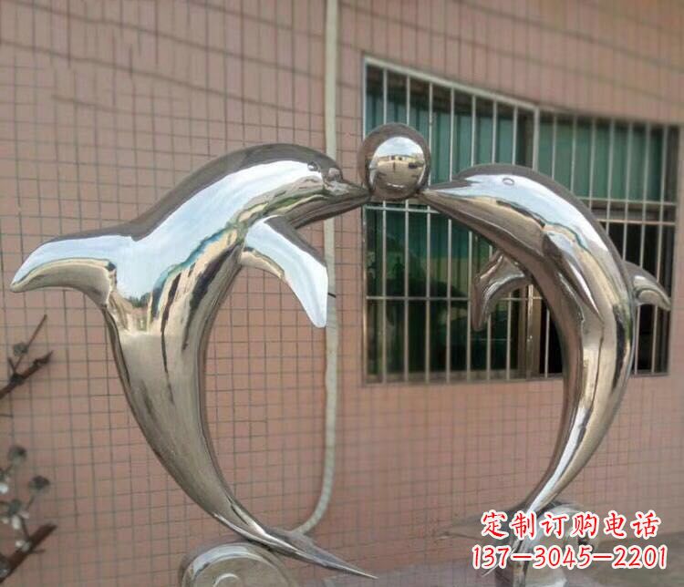 保定校园不锈钢海豚顶球雕塑