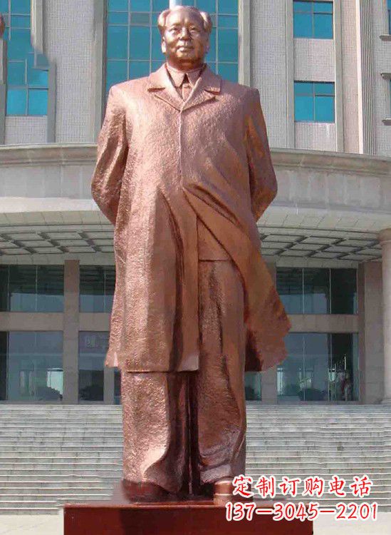 保定校园毛主席铜像
