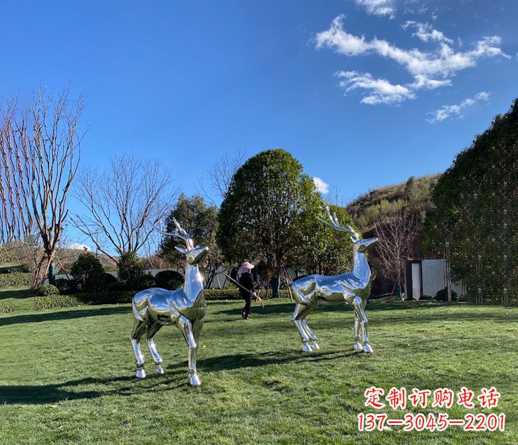 保定园林镜面不锈钢梅花鹿雕塑
