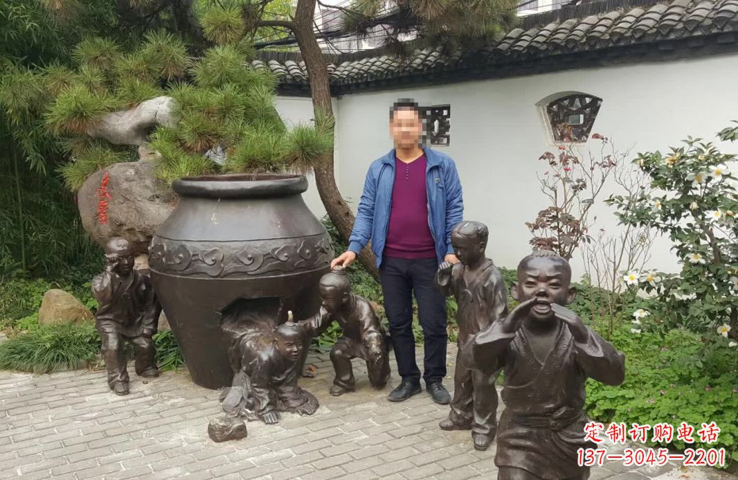 保定园林司马光砸缸铜雕
