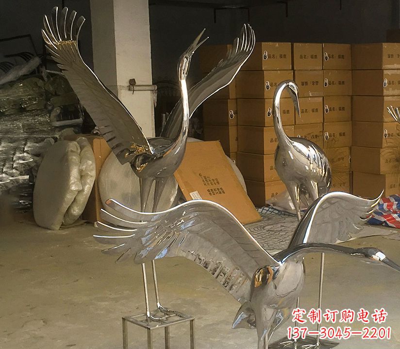 保定园林云中仙鹤不锈钢雕塑