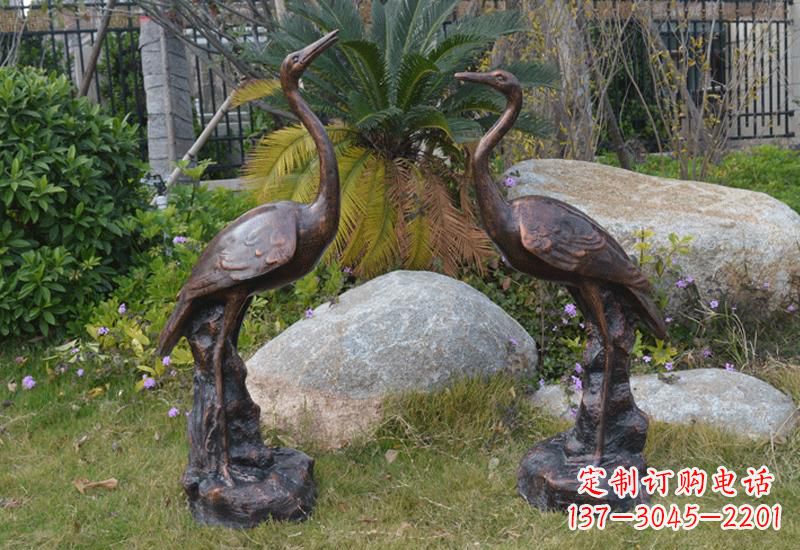 保定站立仙鹤雕塑 (2)
