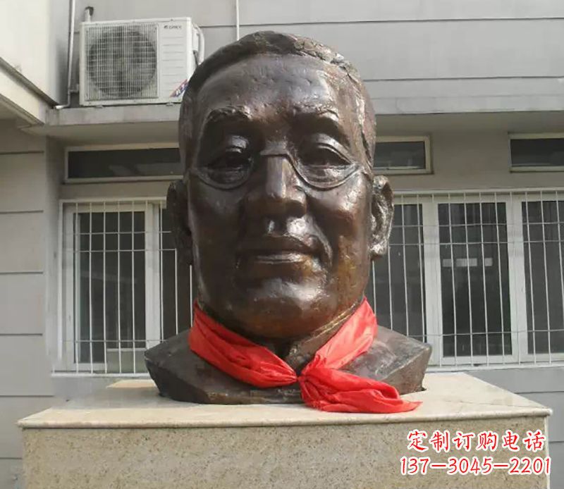 保定张伯岑校园名人头像铜雕