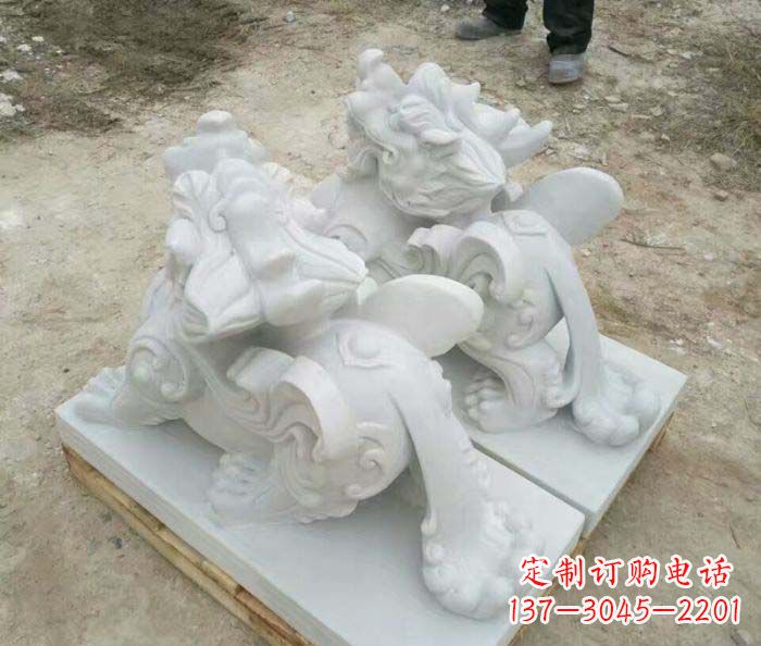 保定招财进宝立式貔貅门口石雕