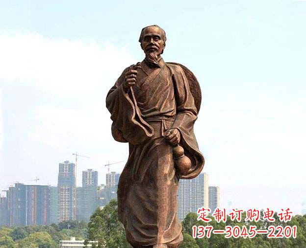 保定中华古代名医华佗铜雕像