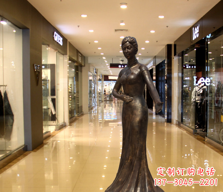 保定穿旗袍的迎宾女人铜雕