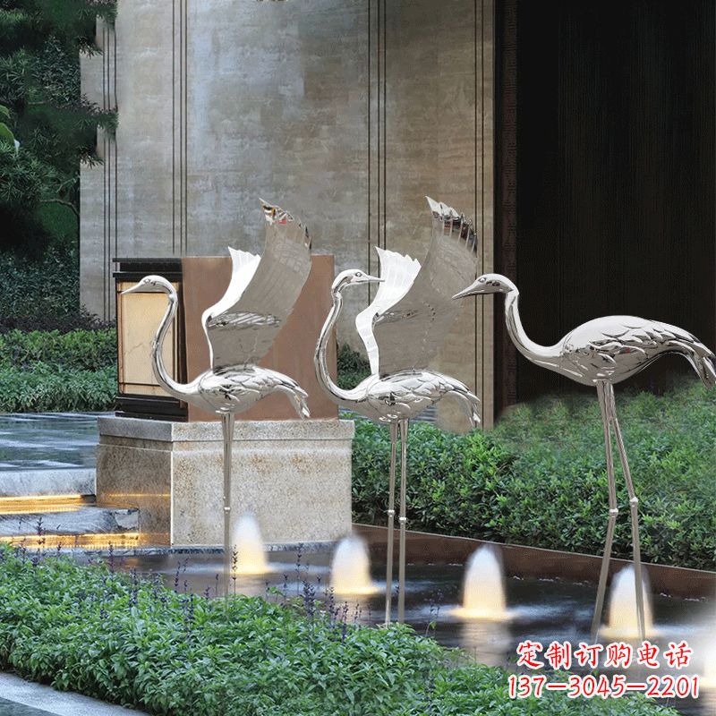 保定鹤雕塑-公园不锈钢镜面喷泉中的鹤雕塑